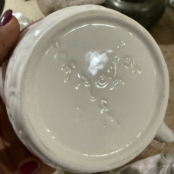 Home: Plate & Cup Basket Weave Porcelain Portugal Sets - Picture 7 of 17